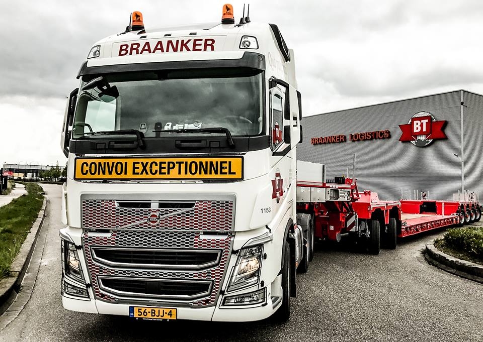 New Volvo FH tractor, 540 HP, with Globetrotter XL cab
